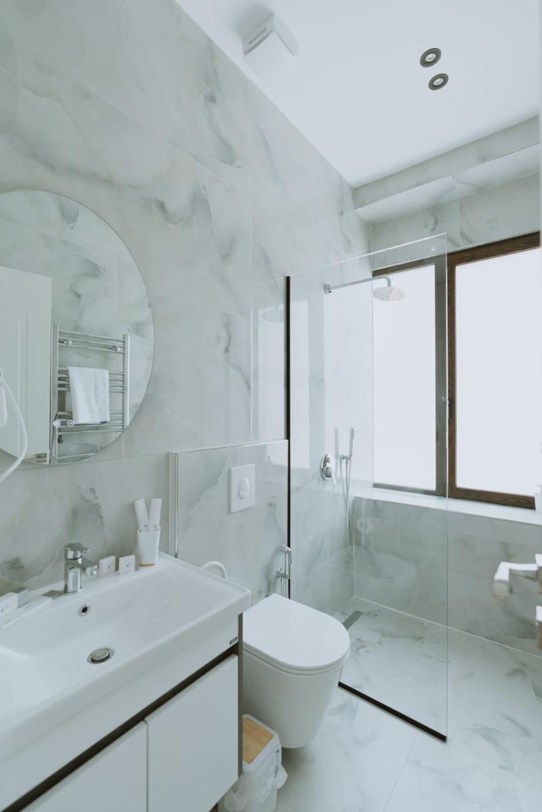 Dyrmo Hotel Берат Экстерьер фото