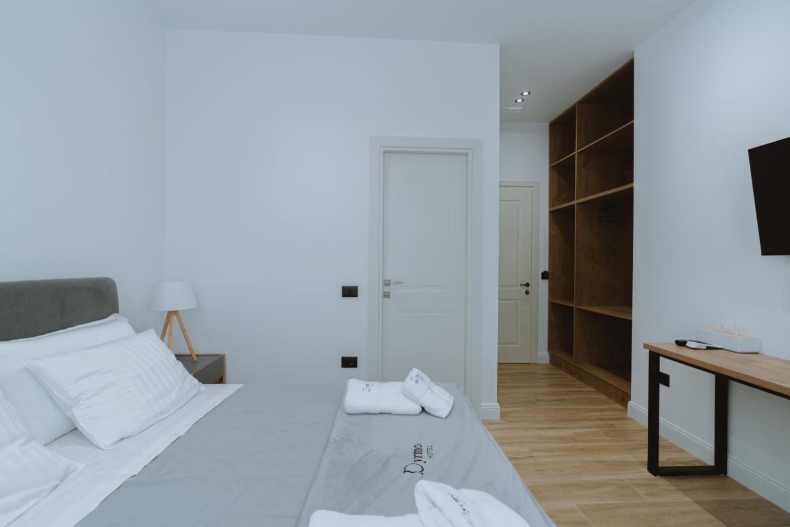 Dyrmo Hotel Берат Экстерьер фото